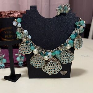 Chic Turquoise Sea Shell Necklace Set
